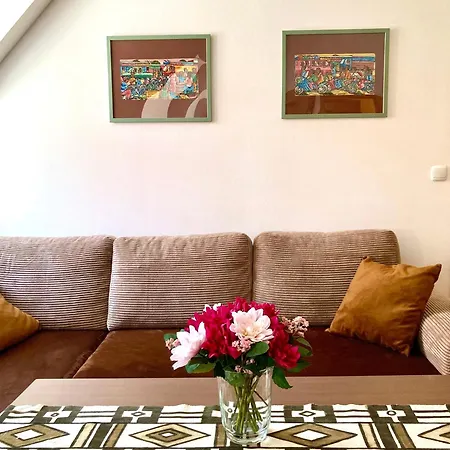 55qm Sunny In The House At The River Apartma *